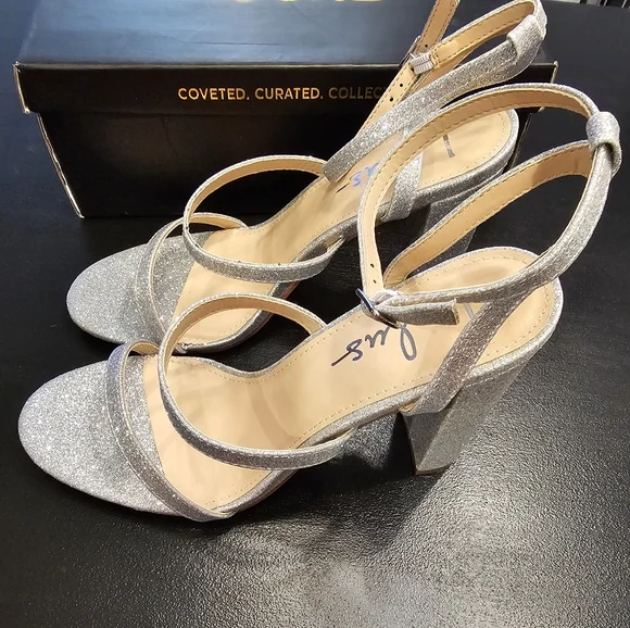 Lulu's Tatiyany silver glitter heels size 7 1/2 - Picture 4 of 6